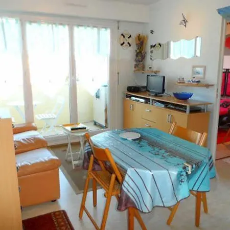 Apartament 1 2 Personnes *